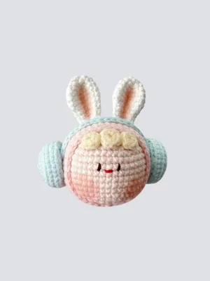 crocheted bunny amigurumi head